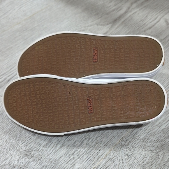 Taos Footwear White Sneakers - Picture 4 of 5